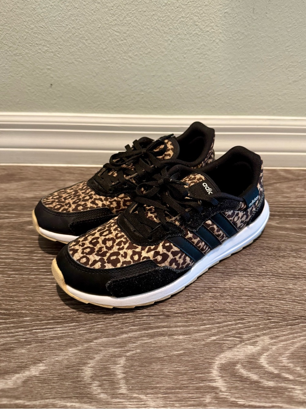 Adidas Women's Leopard Print Retrorun Multi Trainers/Sneakers
